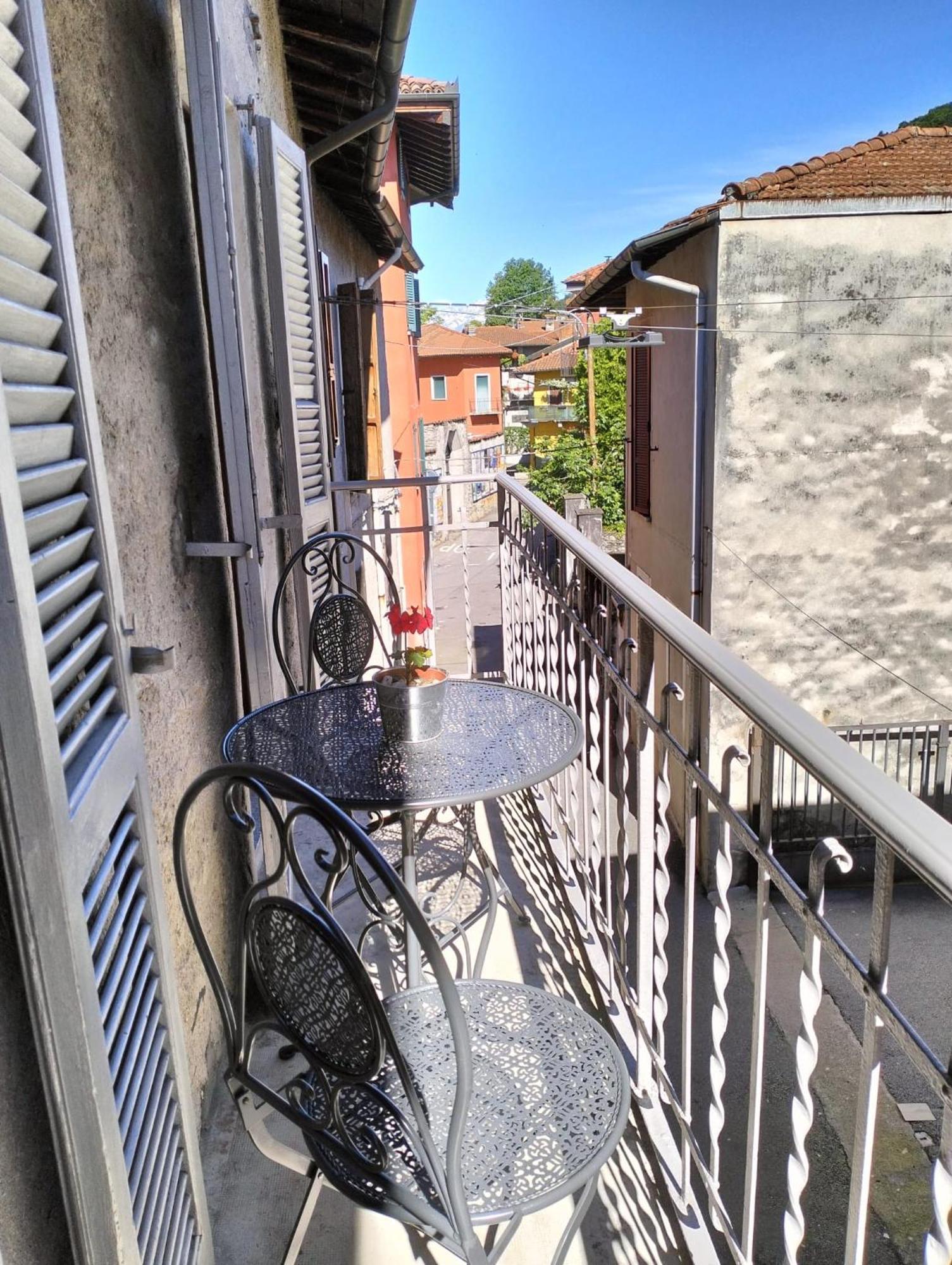 Casa Vacanze Scent Of Roses Verbania Zewnętrze zdjęcie
