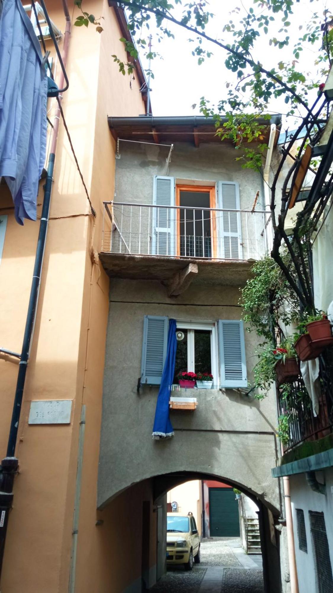 Casa Vacanze Scent Of Roses Verbania Zewnętrze zdjęcie